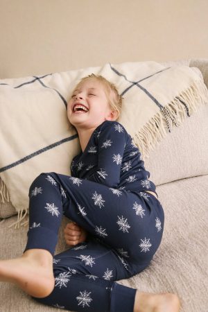 11 Kids Long Sleeve Pajama Set - Navy Blue with Snowflake Print