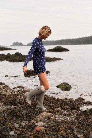 11 Pima Cotton Crew Neck Long Sleeve Top & Short Set in English Navy with Snowflake Print