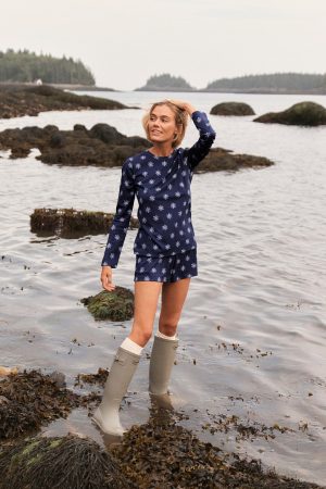 11 Pima Cotton Crew Neck Long Sleeve Top & Short Set in English Navy with Snowflake Print